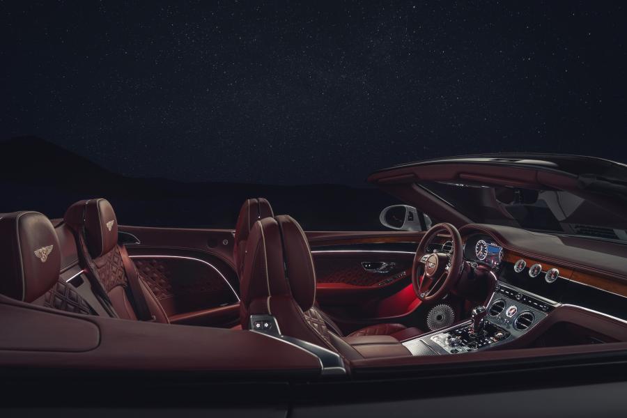 Интерьер Bentley Continental GT Convertible 2019 года  (WW) (фото 26 из 46)